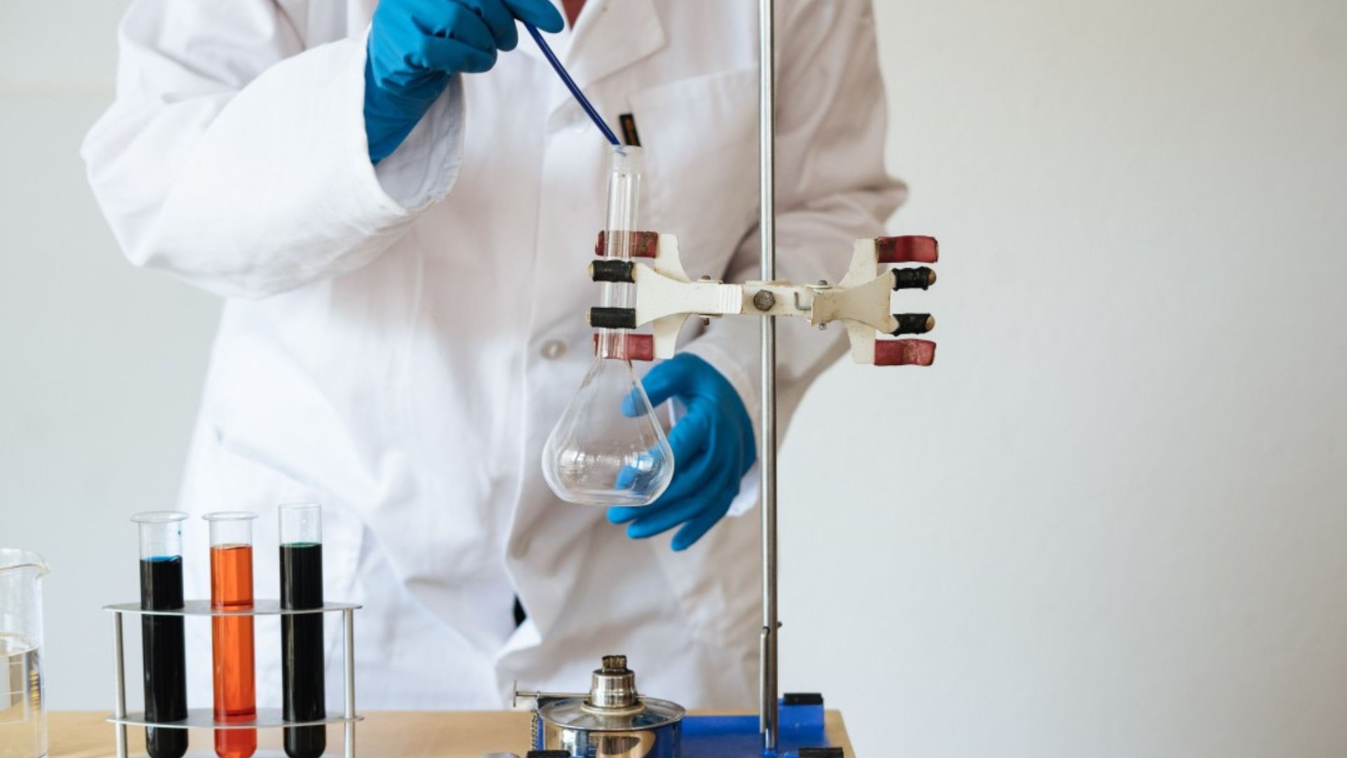 Spectroscopy Analyzing Chemicals with Light